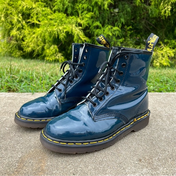Dr. Martens Blue Patten Leather Lace Up Boots, Women’s size 9 - Picture 9 of 10